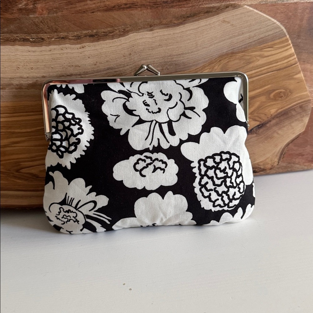 Marimekko Black and White Floral Fabric Pouch Pieni Pioni Small Peony - Picture 2 of 7